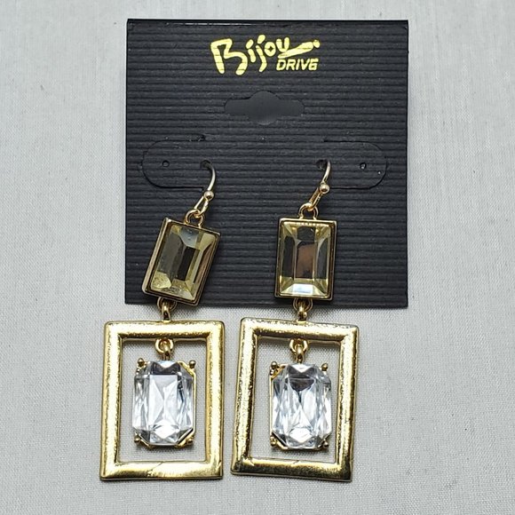 Bijou Drive gold modern rectangle drop fish hook earring with stone - Picture 3 of 5